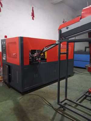 本誠(chéng)機(jī)械全自動(dòng)吹瓶機(jī)PET礦泉水瓶飲料瓶藥瓶塑料瓶吹瓶機(jī)生產(chǎn)商圖片_高清圖_細(xì)節(jié)圖-臺(tái)州市本誠(chéng)機(jī)械設(shè)備 -